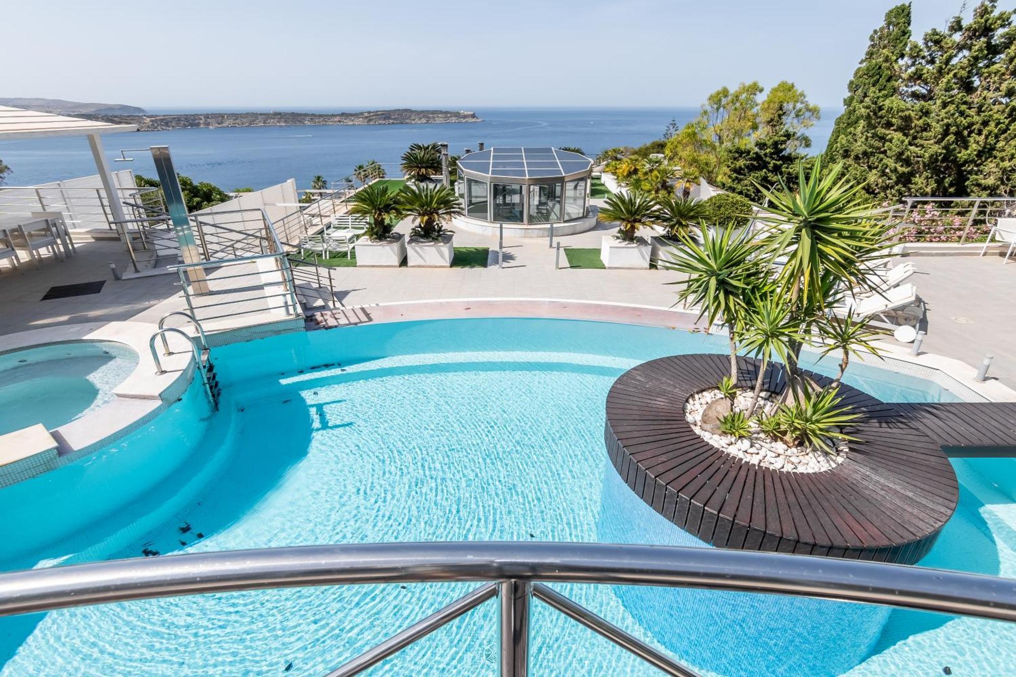 With Mediterranean Sea Views Вилла *